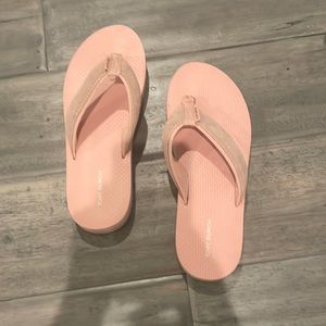 tory burch flip flops !